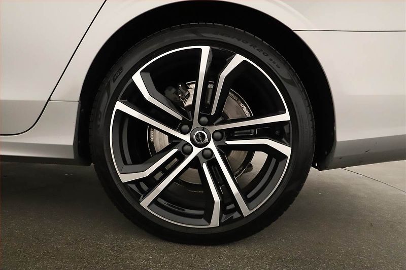 Volvo S90 (2024) T8 Recharge - fotka 20 z 20