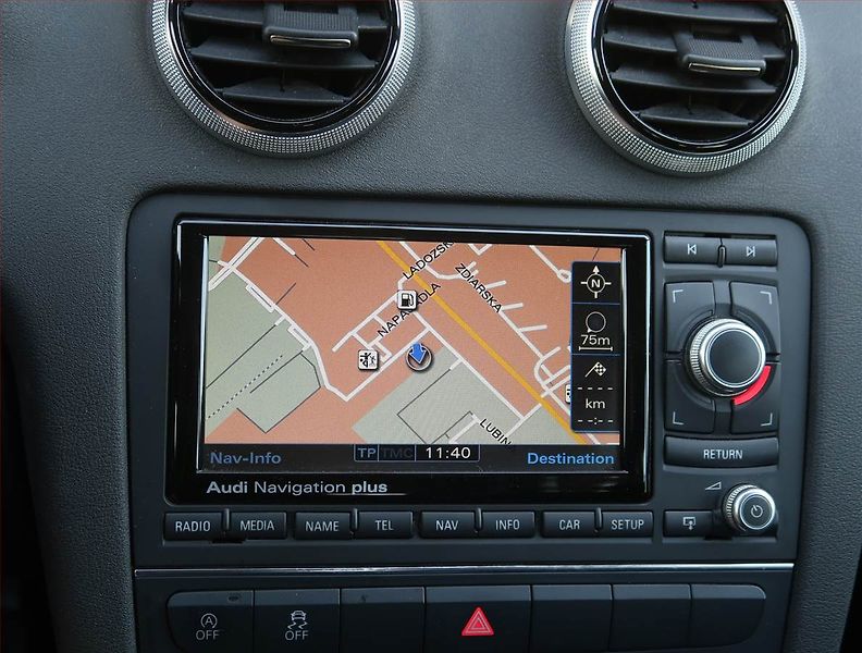 Audi A3 (2011) 2.0 TDI, 4X4, Navi - fotka 13 z 16