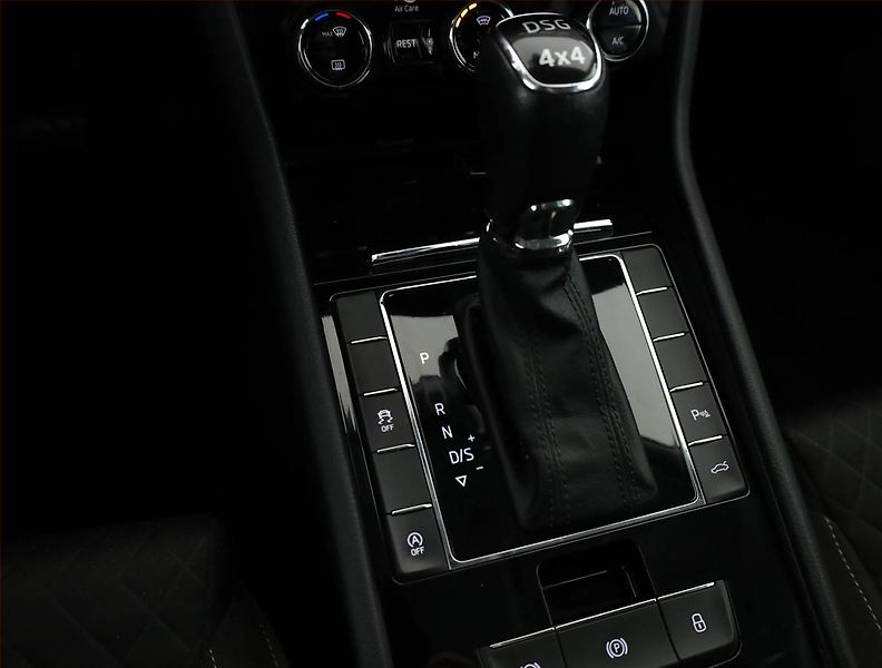 Škoda Superb (2018) Style Plus 2.0 TDI, 4X4 - fotka 16 z 21