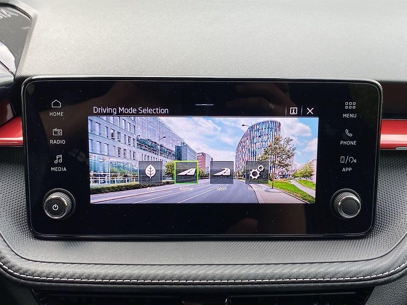 Škoda Fabia (2026) 1.0 TSI DSG Monte Carlo - fotka 15 z 33