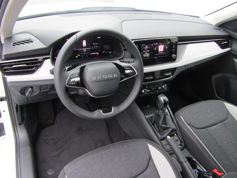 Škoda Kamiq (2026) Top Selection 1.0 TSI 85 kW DS - fotka 5 z 30