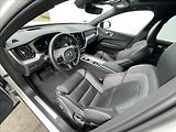 Volvo XC60 2,0 B4 A8 Ultimate Dark - náhled 4