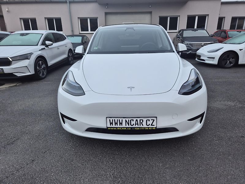 Tesla Model Y RWD 220kw TZ SOH 93,1 % - fotka 9 z 50