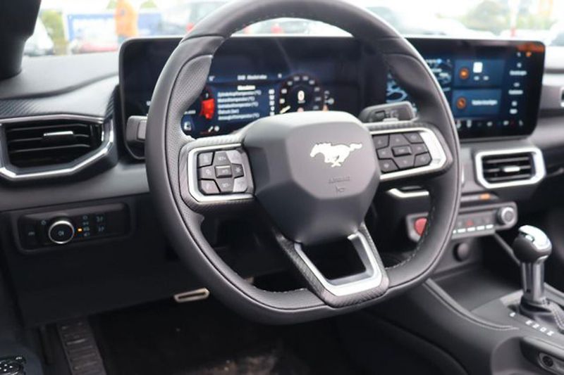 Ford Mustang (2026) 5.0 Convertible MagneRide - fotka 12 z 28