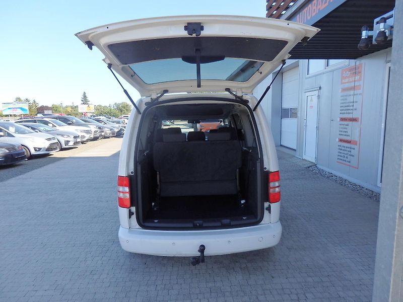 Volkswagen Caddy MAXI 1.6 TDI 7 MÍST, ZÁVĚS - fotka 8 z 21