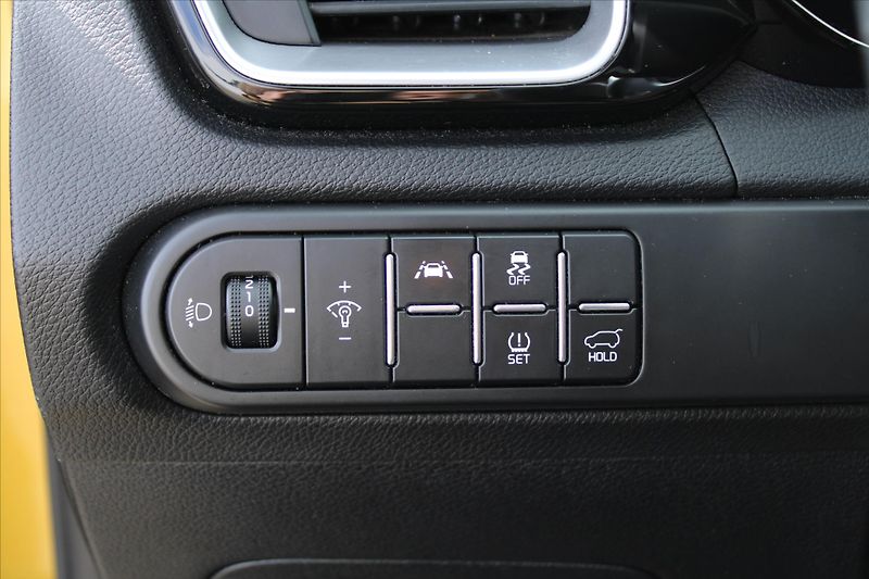 Kia XCeed 1.4T-GDI 103kW SERVIS.KNIHA ČR - fotka 18 z 28