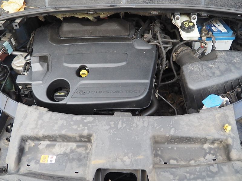 Ford S-MAX (2010) 2.0 TDCI, 120 kW, 7 míst - fotka 35 z 37