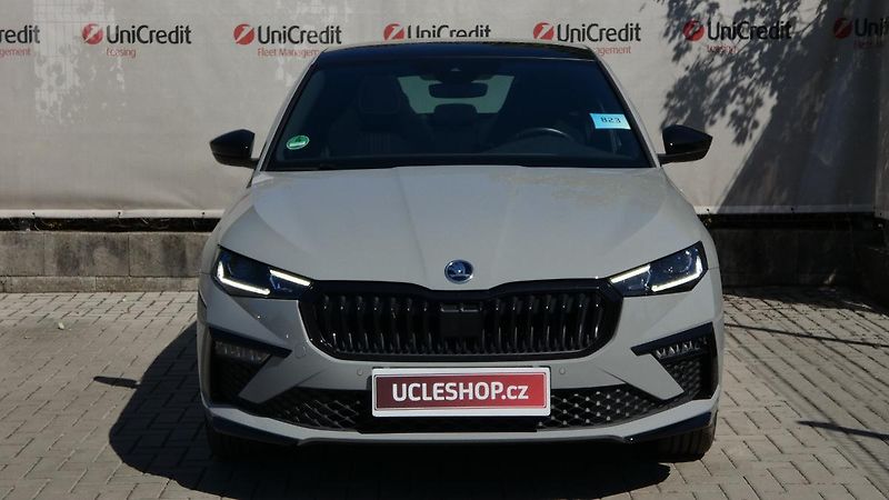 Škoda Scala 1,5TSI DSG Monte Carlo - fotka 2 z 24