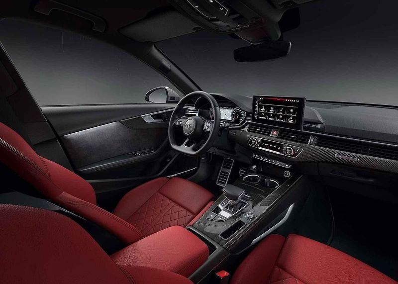 Audi ukázalo i novou verzi S4 Avant s naftovým motorem TDI