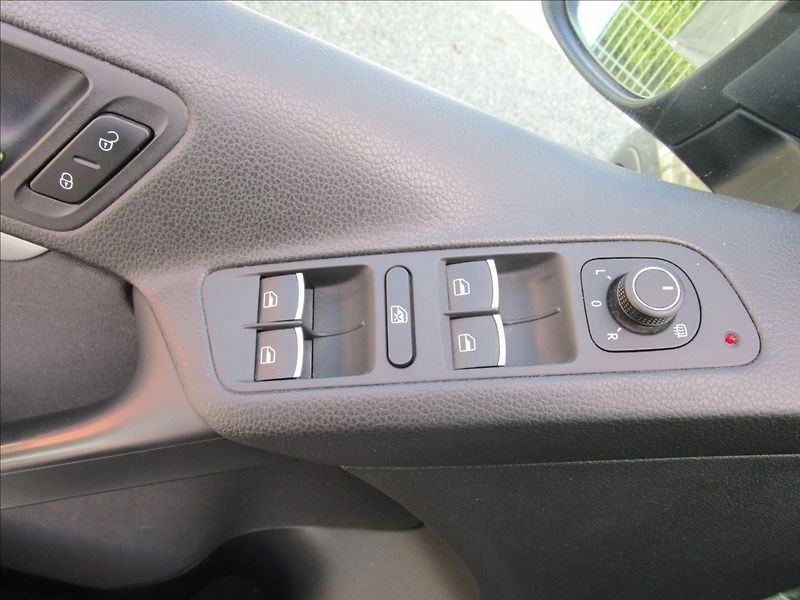 Volkswagen Tiguan 2.0TDi 4Motion Sport, aut. Kli - fotka 19 z 53