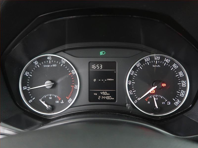 Škoda Octavia (2009) 1.8 TSI, po STK, Tažné - fotka 11 z 16