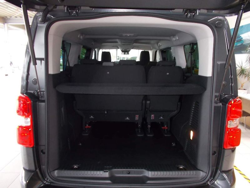 Opel Zafira (2026) L2 (L) Edition 2.2 CDTi (132kW - fotka 12 z 34