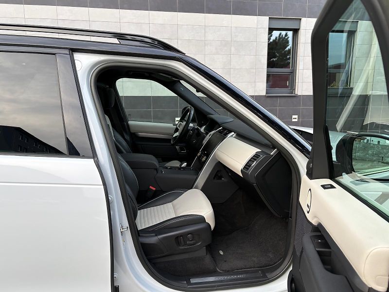 Land Rover Discovery D300, R-Dynamic HSE, ČR, DPH - fotka 43 z 61