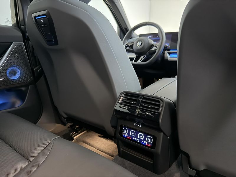 BMW Řada 5 BMW 540d xDrive M-Sport,tažné  - fotka 26 z 48