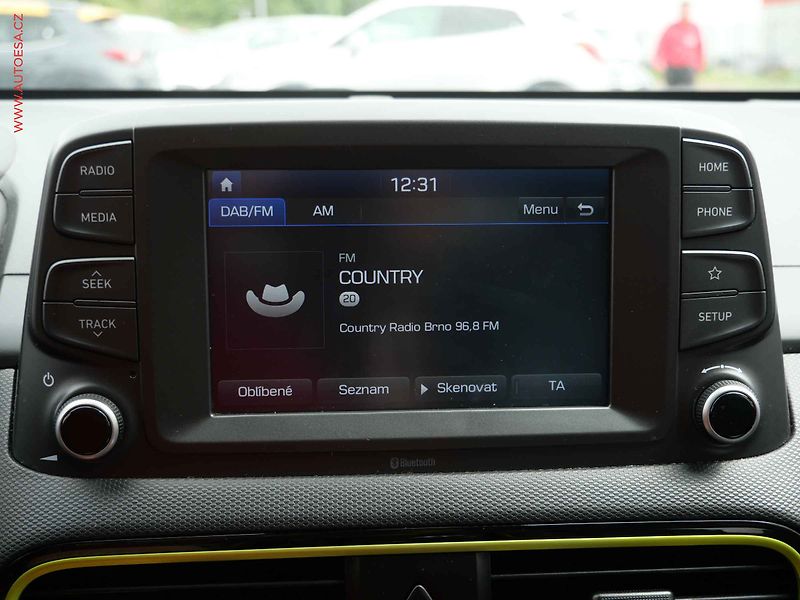 Hyundai Kona (2018) 1.0 TGDi, ČR - fotka 18 z 20