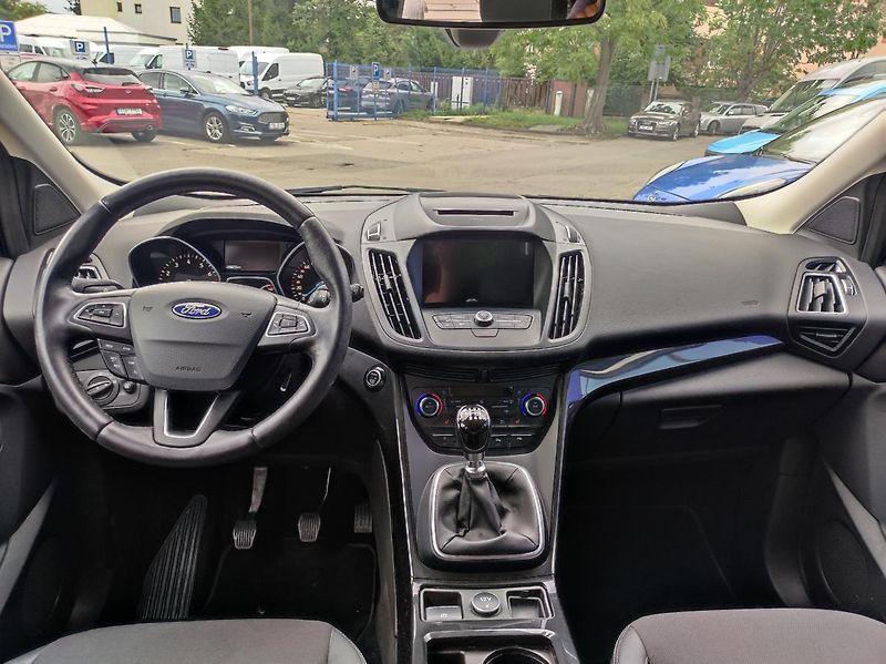 Ford Kuga (2018) 1.5 EB 110kW ČR,1 MAJ - fotka 20 z 26