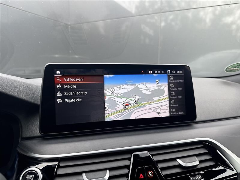 BMW Řada 5 3,0 540d xDrive M-Packet ČR DP - fotka 22 z 36