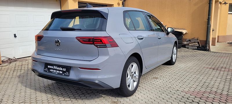 Volkswagen Golf (2021) 8 1,5TSi 96kW Life FuLLeD - fotka 5 z 45