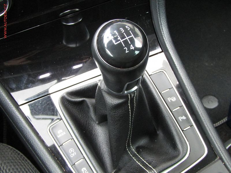 Volkswagen Golf (2014) 2.0 TDi, Klima - fotka 18 z 22