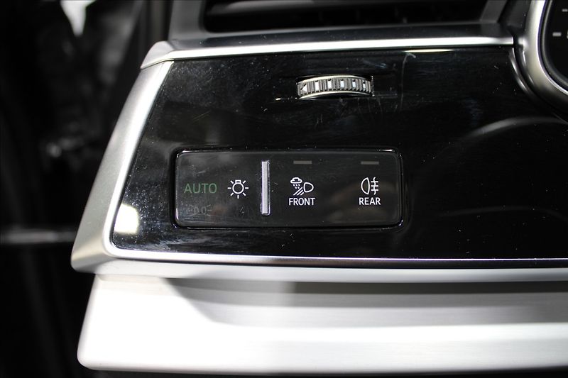 Audi Q7 3,0 TDI Quattro S-Line - fotka 17 z 35