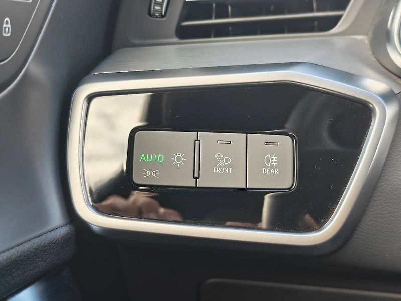 Audi A6 40 Sline ST7 2,0TDI - fotka 22 z 27
