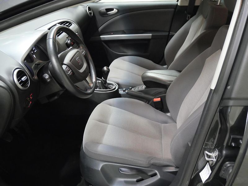 Seat Leon - fotka 11 z 25