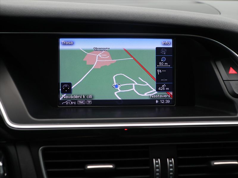 Audi A4 2,0 TDi 100kW Kůže Pano Navi - fotka 23 z 34