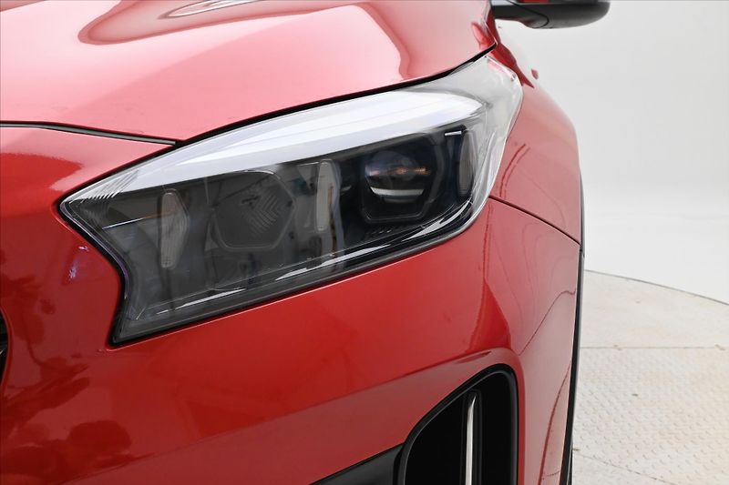 Kia XCeed 1,5 T-GDi 117 kW Exclusiv Záru - fotka 27 z 29