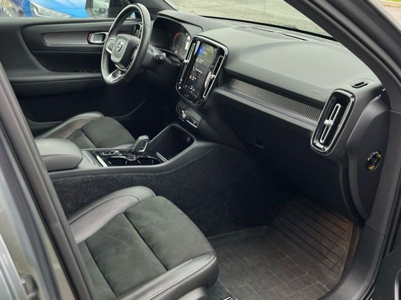 Volvo XC40 2,0i,182kW,1MAJ,CZ,SERVISKA,AW - fotka 13 z 14