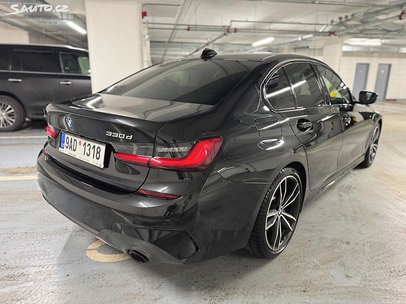 BMW Řada 3 330XD M-Sport 195kW - fotka 7 z 37