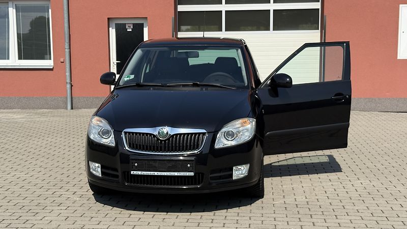Škoda Fabia (2010) 1.4 16V*63kW*STYLE-EDITION*TOP - fotka 21 z 25