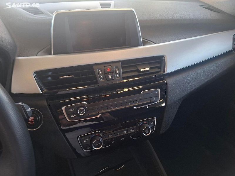 BMW X1 2.0d 110KW AUT 2017 - fotka 11 z 13