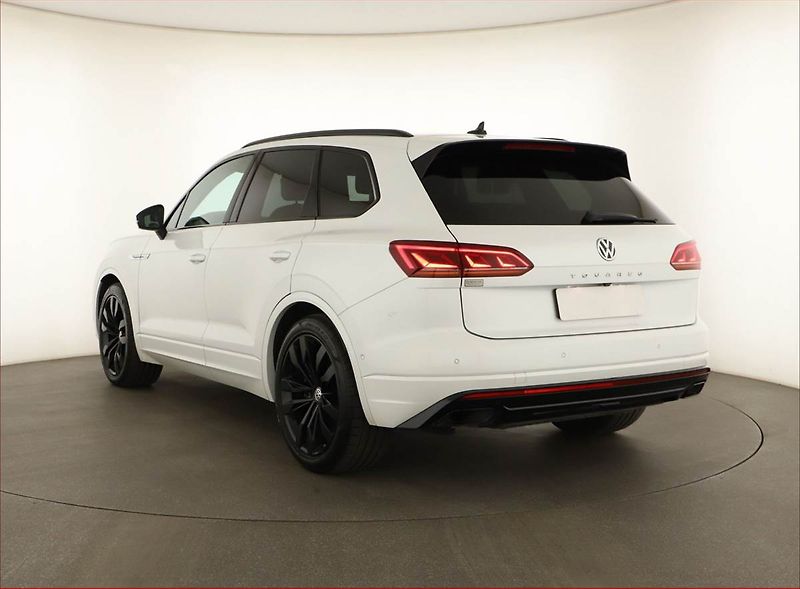 Volkswagen Touareg (2020) V8 TDI - fotka 4 z 18