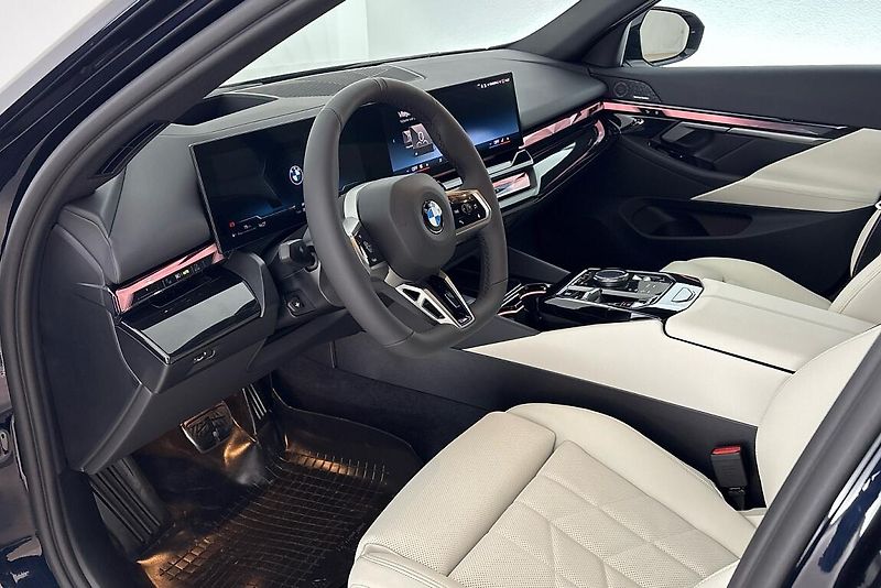 BMW Řada 5 540d xDrive Touring - fotka 5 z 16