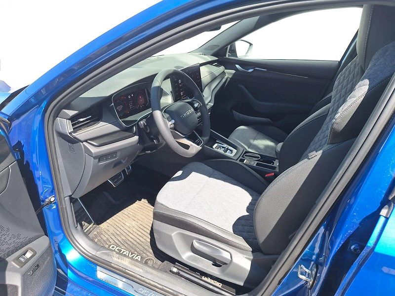 Škoda Octavia (2025) COMBI / 1.5 TSI M-HEV / 110 kW - fotka 12 z 30