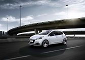 Peugeot 208 - 15 321 prodejů. Celkem: 177 752.