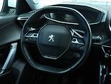 Peugeot 2008 (2020) Allure 1.2 PureTech, ČR,1.maj - náhled 23