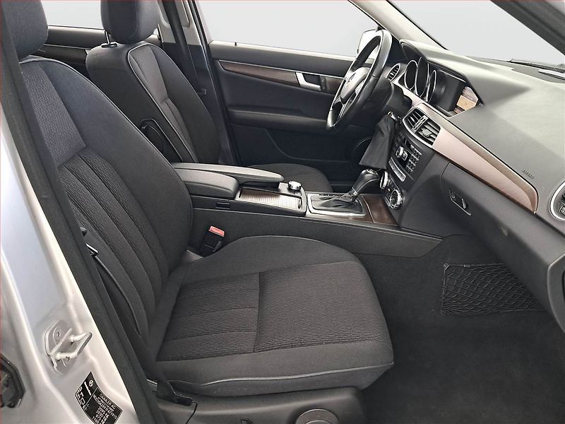 Mercedes-Benz Třídy C (2011) Elegance C 180, Automat, Navi - fotka 9 z 19