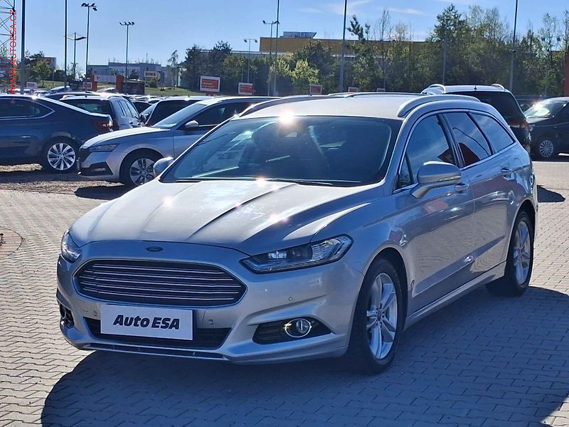 Ford Mondeo (2015) 2.0 TDCi 4x4, ČR, AT, LED - fotka 3 z 18