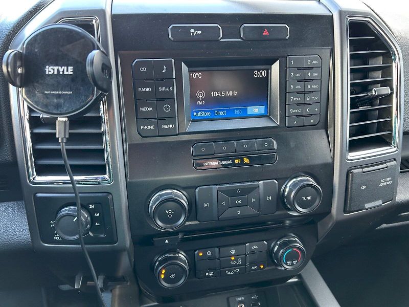 Ford F-150 (2015) XLT - fotka 17 z 20