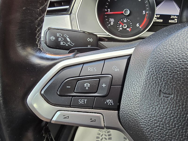 Volkswagen Passat DSG 2,0TDI BUSINESS NAVI - DPH - fotka 16 z 35