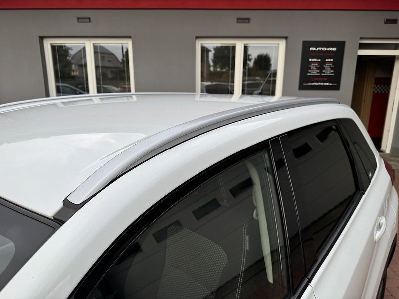 Suzuki Vitara (2017) 1.6iVVT Navi Digi Klima Kamera - fotka 45 z 50