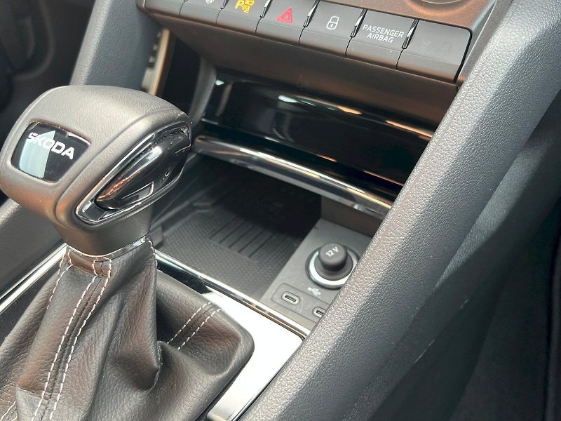 Škoda Karoq (2025) Sportline 1.5TSi 110kW 7°autom - fotka 31 z 32
