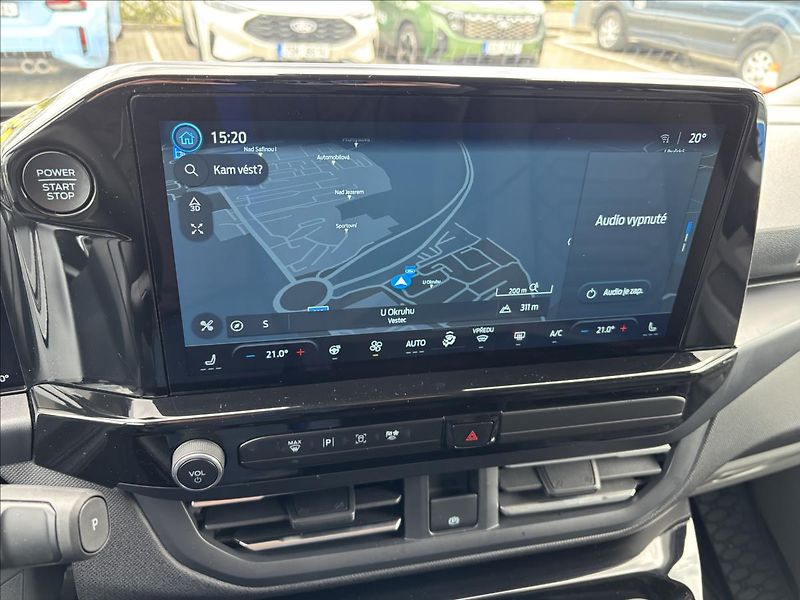Ford Tourneo Custom 2,0 EcoBlue Titanium 125kW L1 - fotka 28 z 44