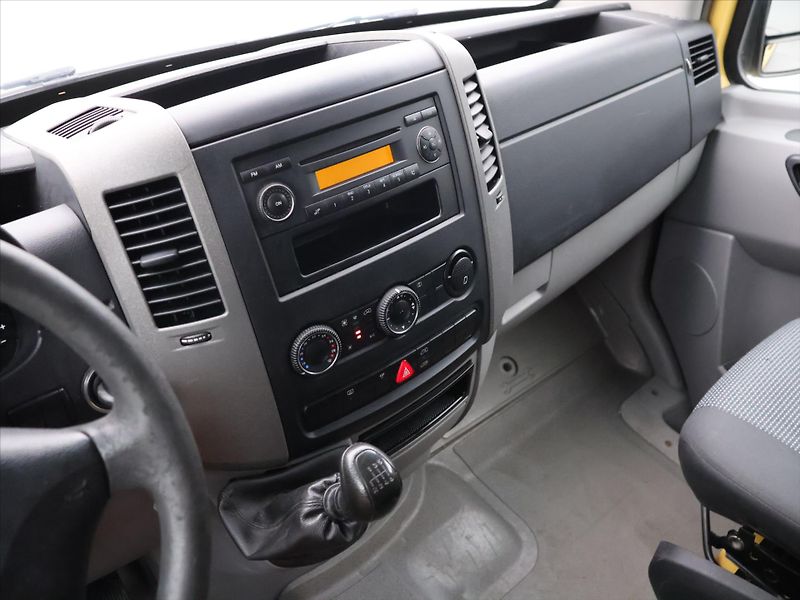 Mercedes-Benz Sprinter 2,1 210 CDI 70kW CZ - fotka 20 z 32