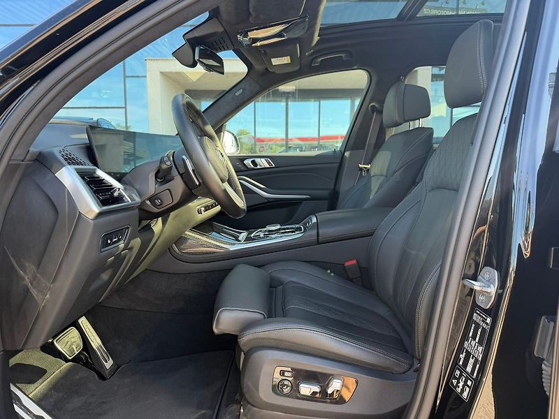 BMW X7 xDrive40d TOP stav - fotka 18 z 40