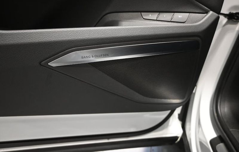Audi Q8 e-tron 55 Q 360k Pano Tažné BLIS - fotka 21 z 27