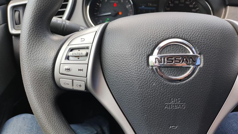 Nissan Qashqai (2017) 1.2 DIG-T, 1.maj,ČR, - fotka 10 z 20