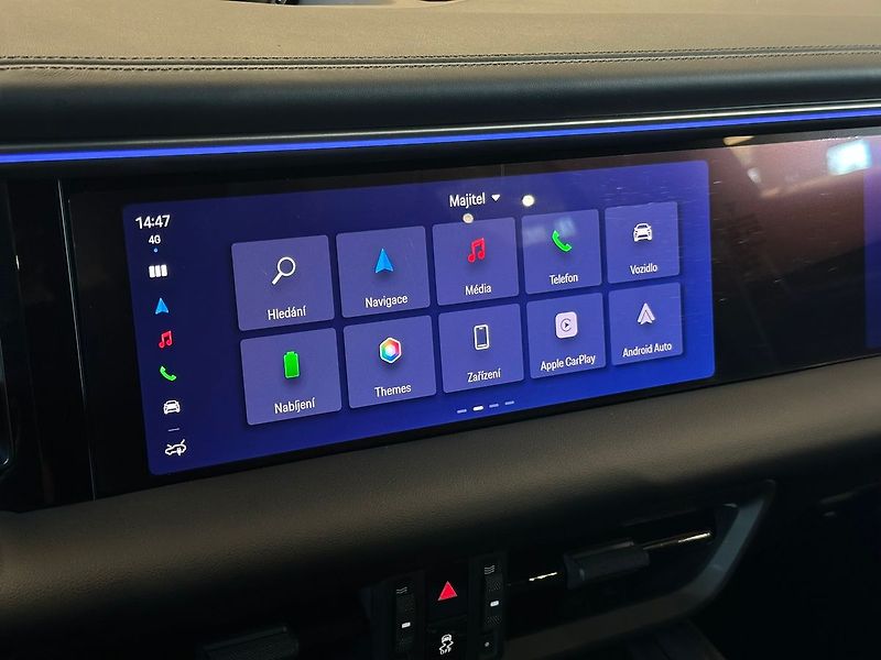 Porsche Macan 4, DriveAssist, Chrono, Masáž - fotka 30 z 37