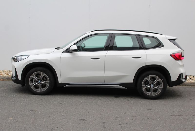 BMW X1 BMW X1 sDrive18i - fotka 3 z 22